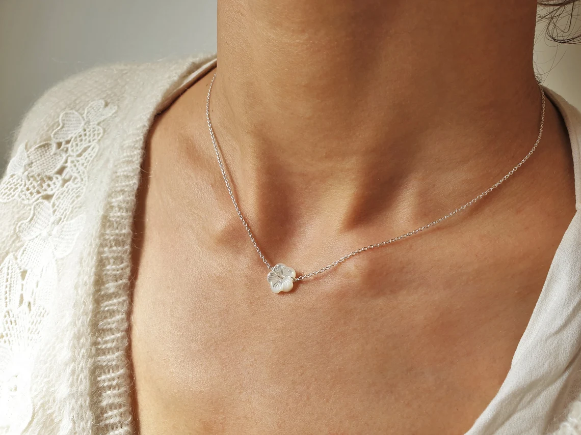 Collier Bianca Fleur Or nacre Made in France MYO JEWEL Rezé Nantes