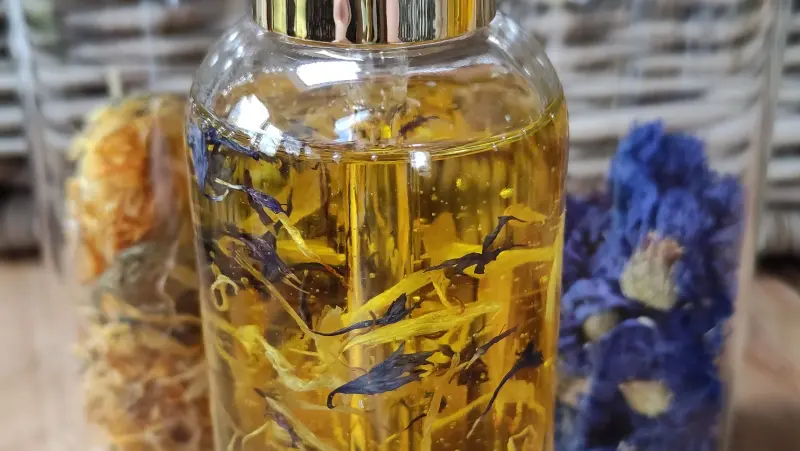 Huile sèche bio visage corps cheveux Atelier Bigouden Bretagne Calendula Bleuet Made in France